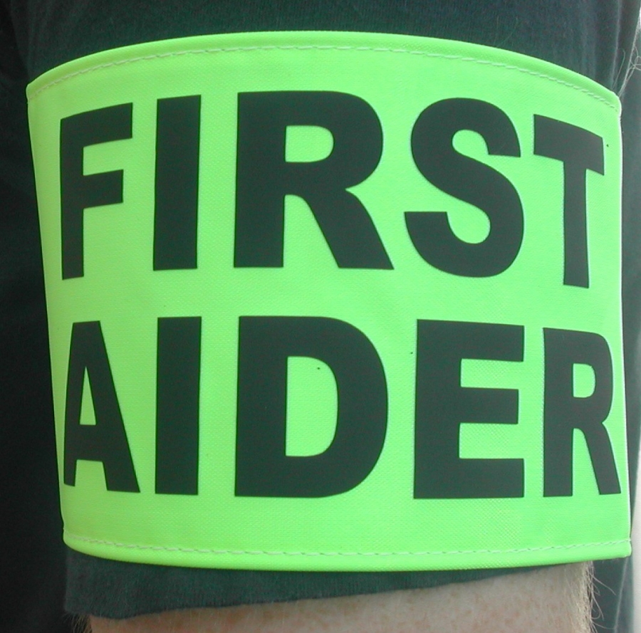 5 main roles and responsibilities of a first aider