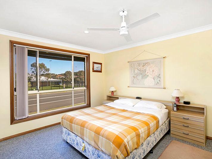 1/11 Jindabyne Road Flinders First Class Real Estate