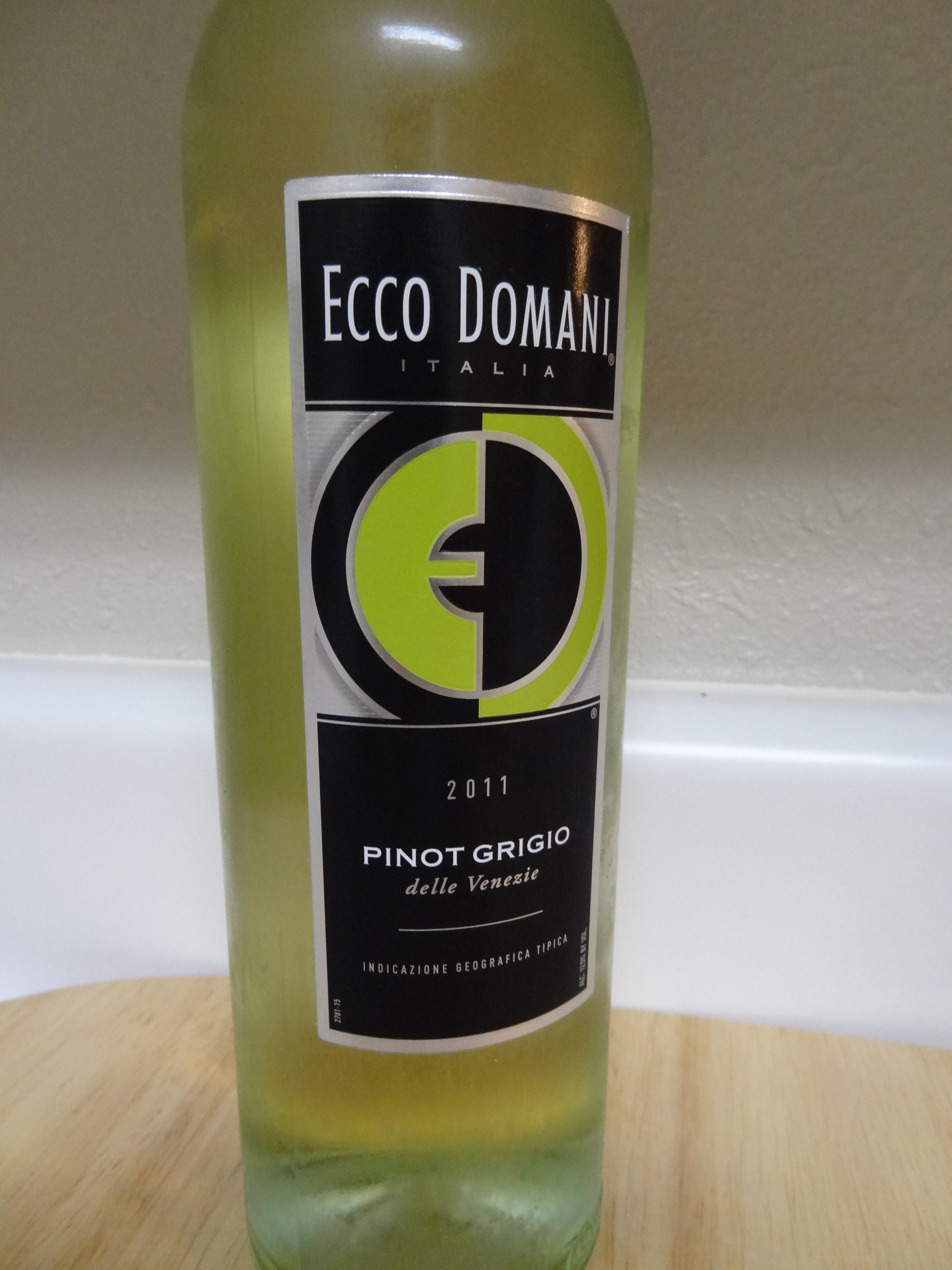 2011 Ecco Domani Pinot Grigio FIrst Pour Wine