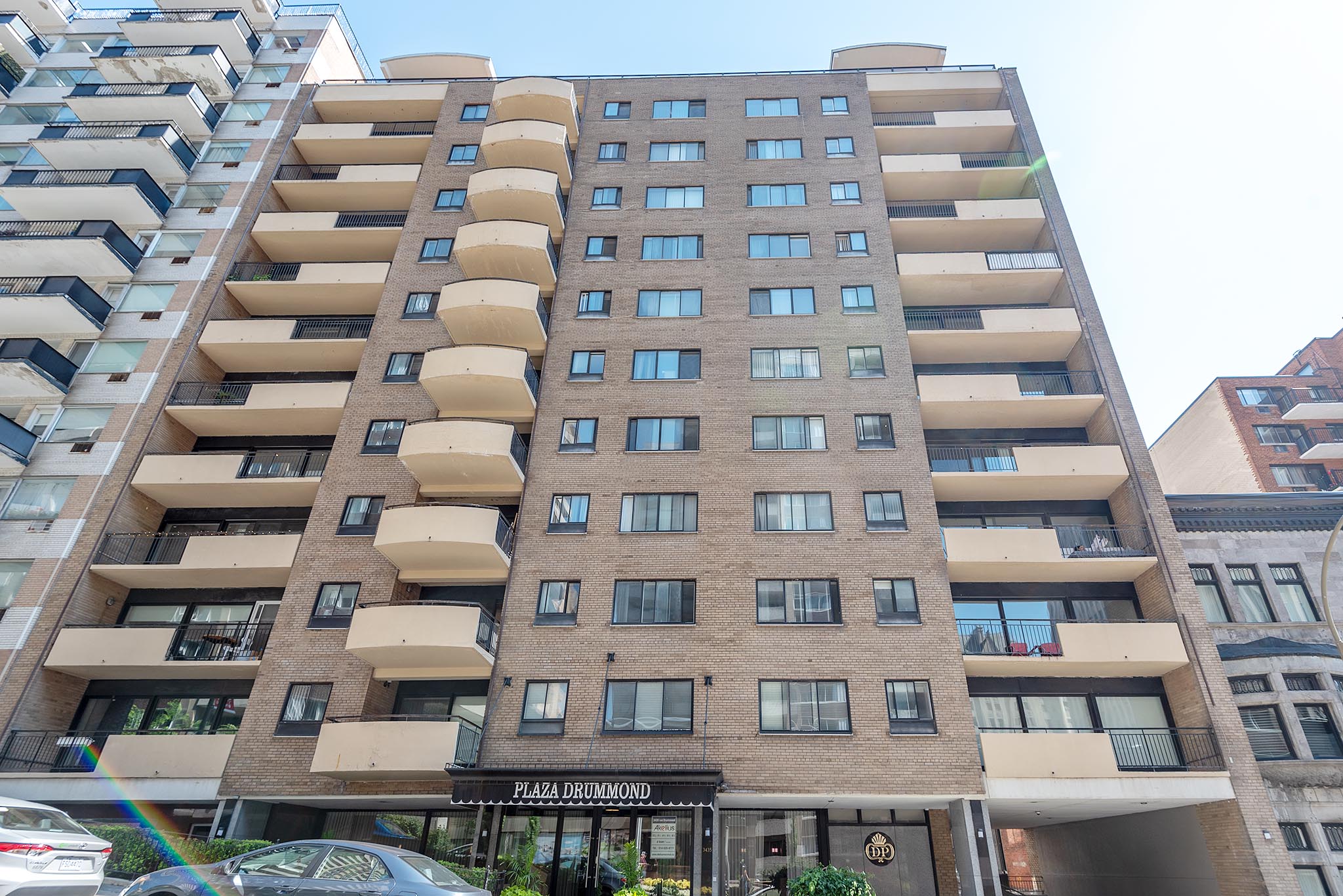 3435 Rue Drummond First Stays