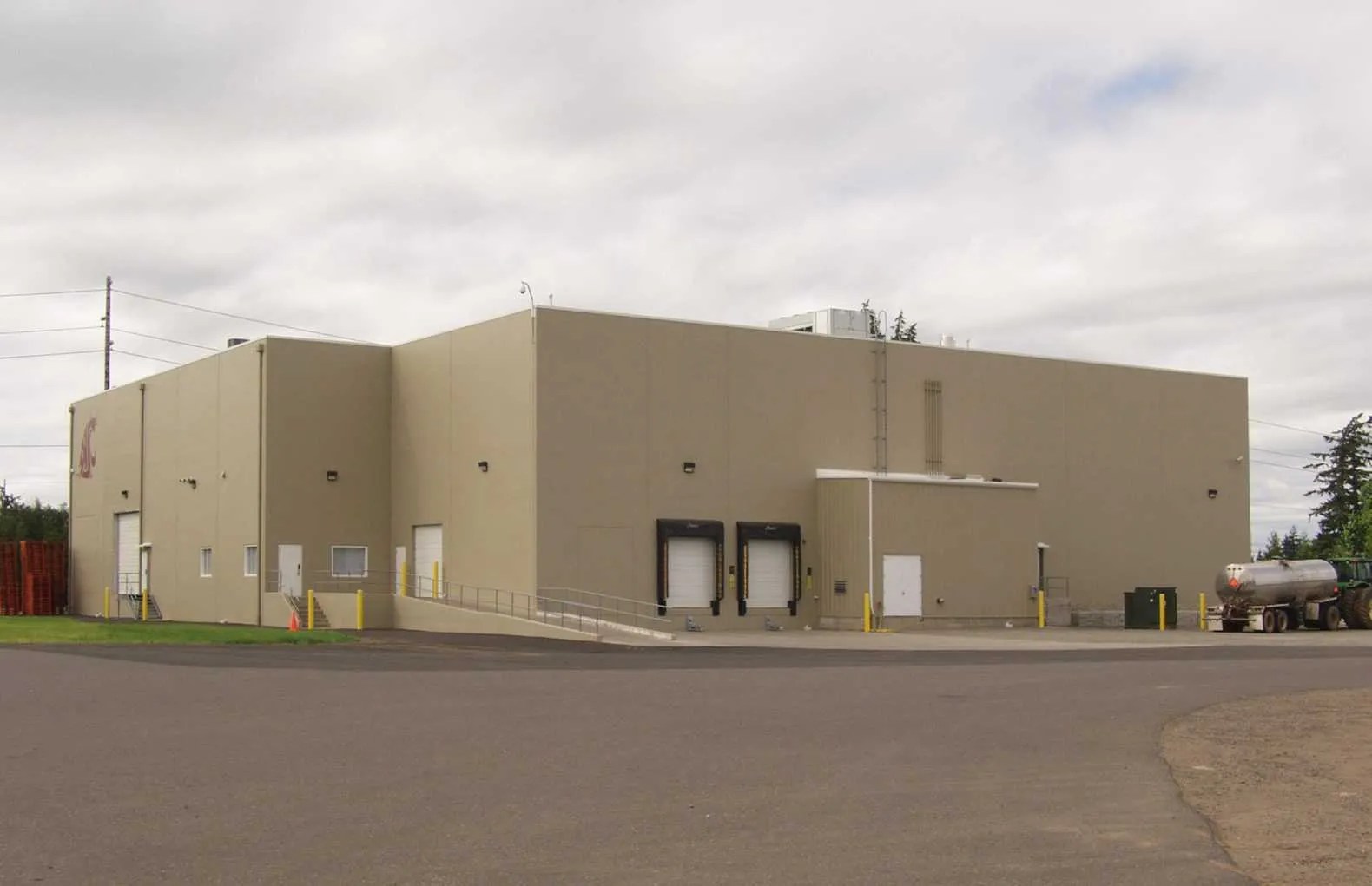 ENFIELD FARMS COLD STORAGE Lynden, WA Fisher CGI