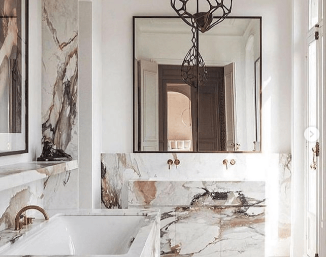 Some Of The Best Places To Install Mirrors In Your Home Fitted
