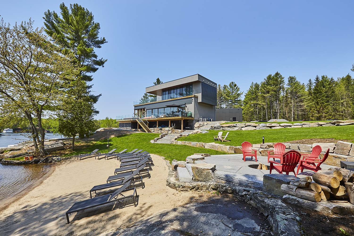 Modern Muskoka Masterpiece Fitzmaurice Bros. Carpentry