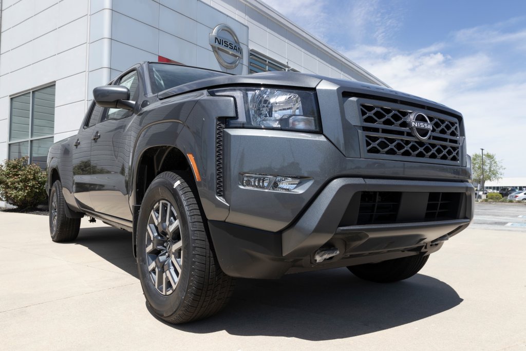 Best & Worst Years of Nissan Frontier Graphs & Owner Surveys FIXD