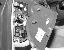 SOLVED: Fuse panel for 2004 VW Passat Sedan - Fixya