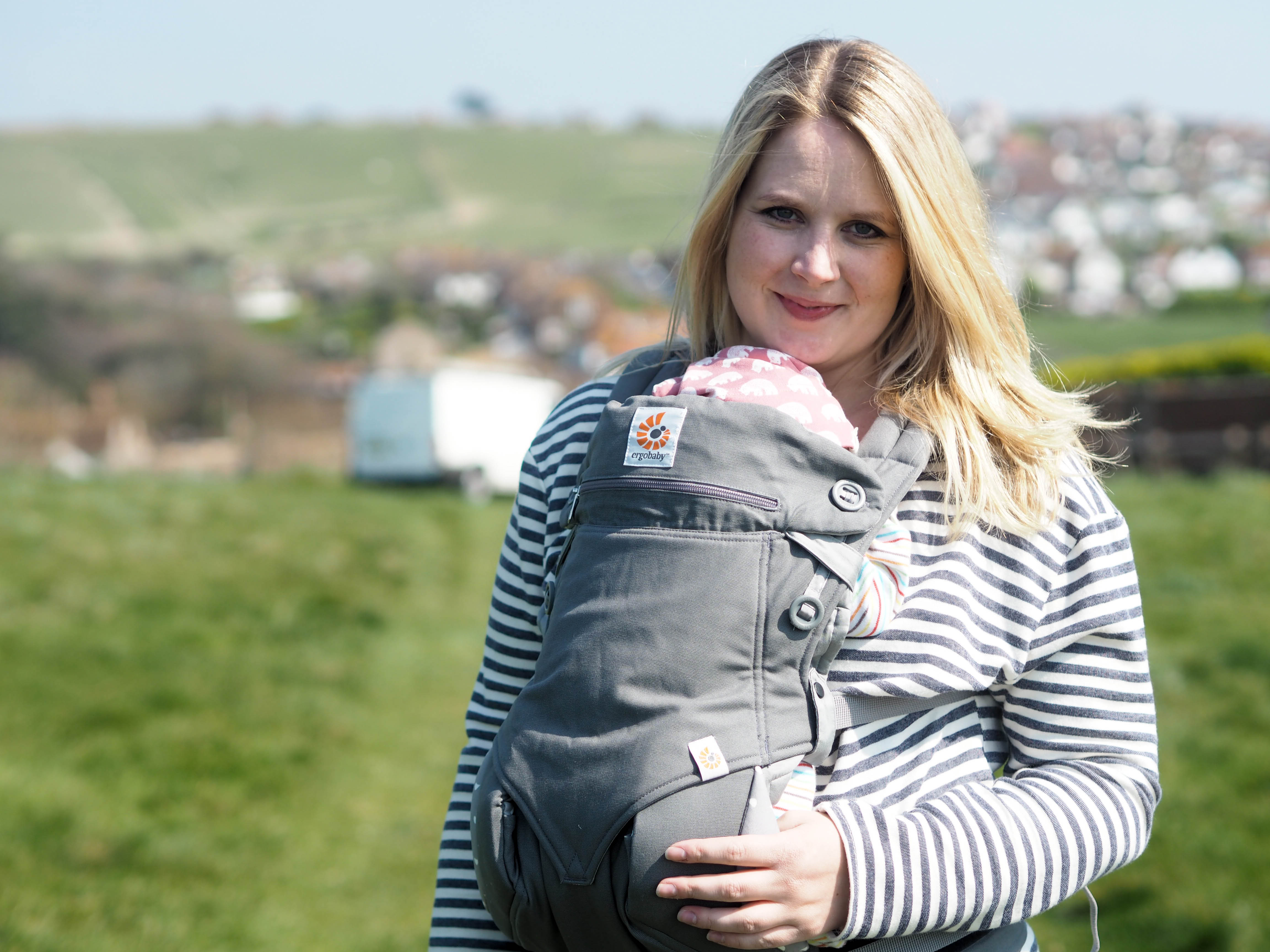 Getting out and about with a new baby: My Ergobaby 360 review - Fizzy ...