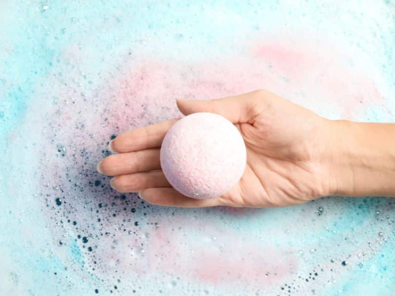 How Do Bath Bombs Work? The Science Behind The Fizz. Fizzy Wizz