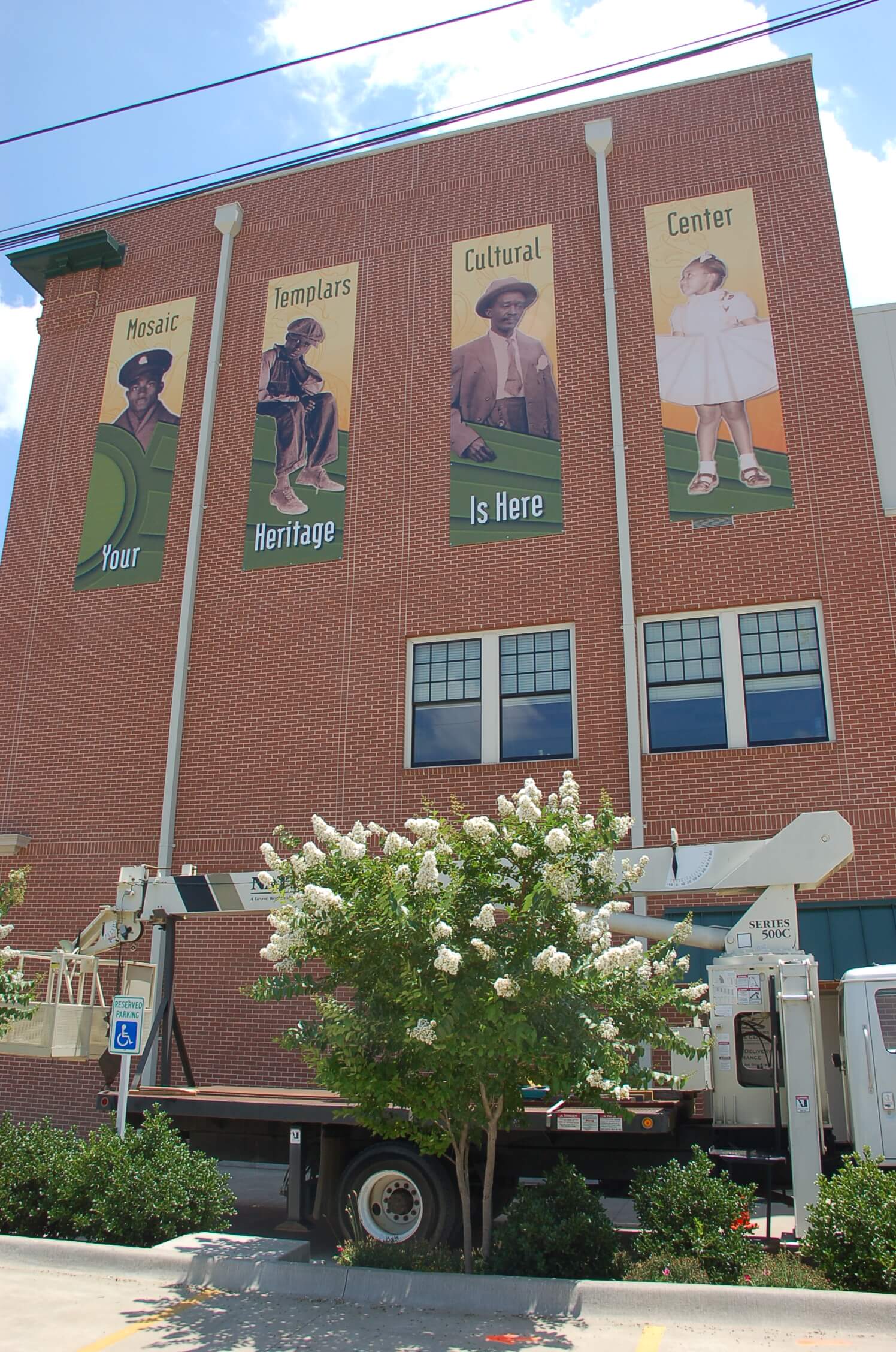 Custom Museum & Nonprofits Gallery