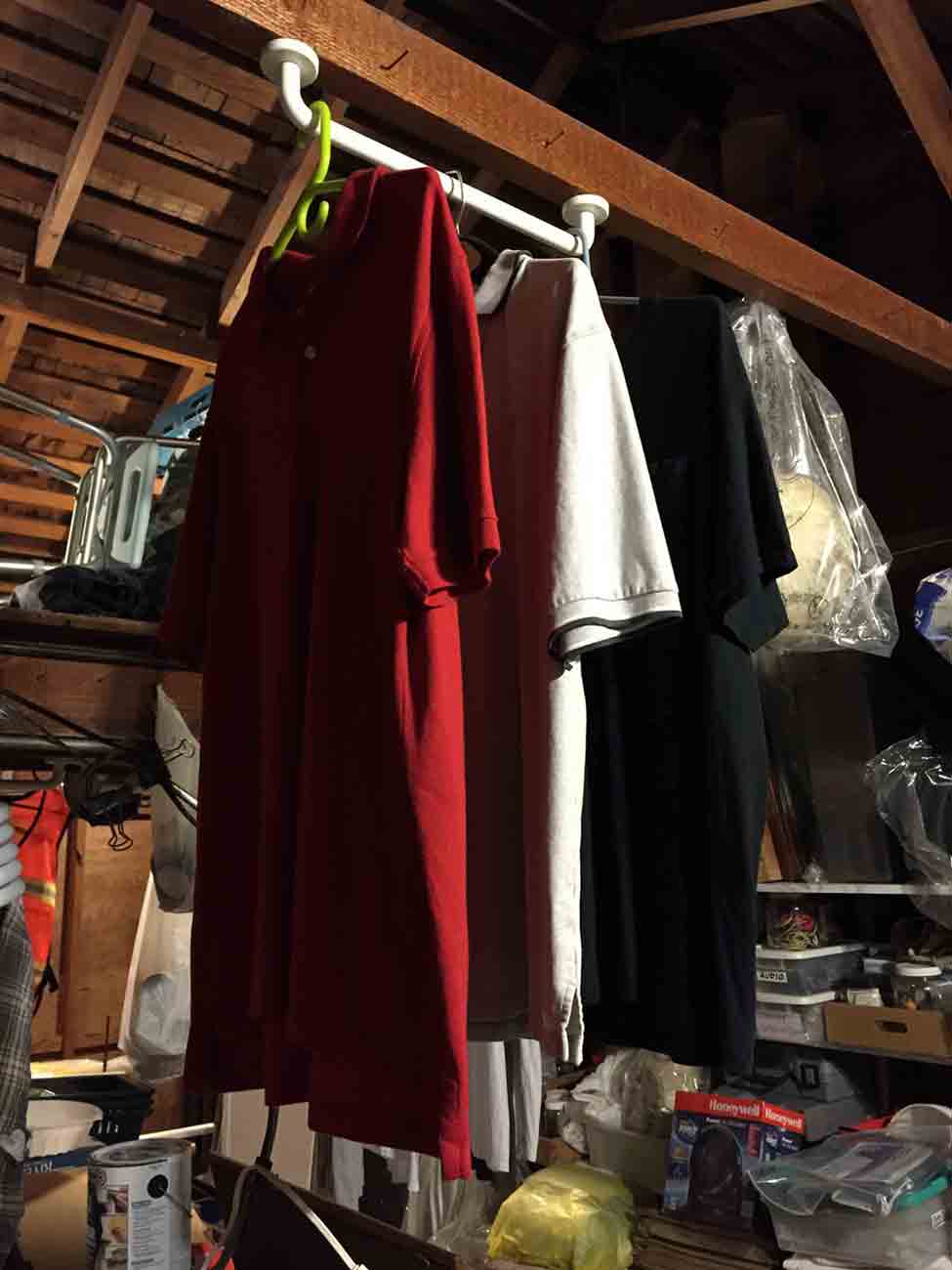 Hanging Clothes Flash Know