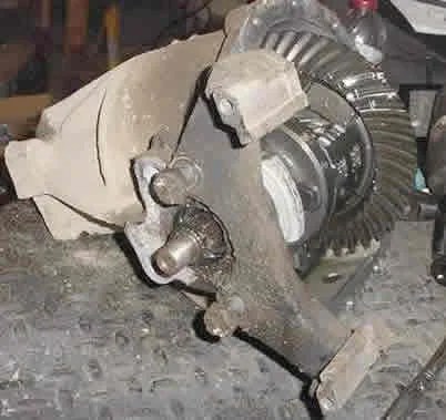 Rebuilding a Hummer Differential