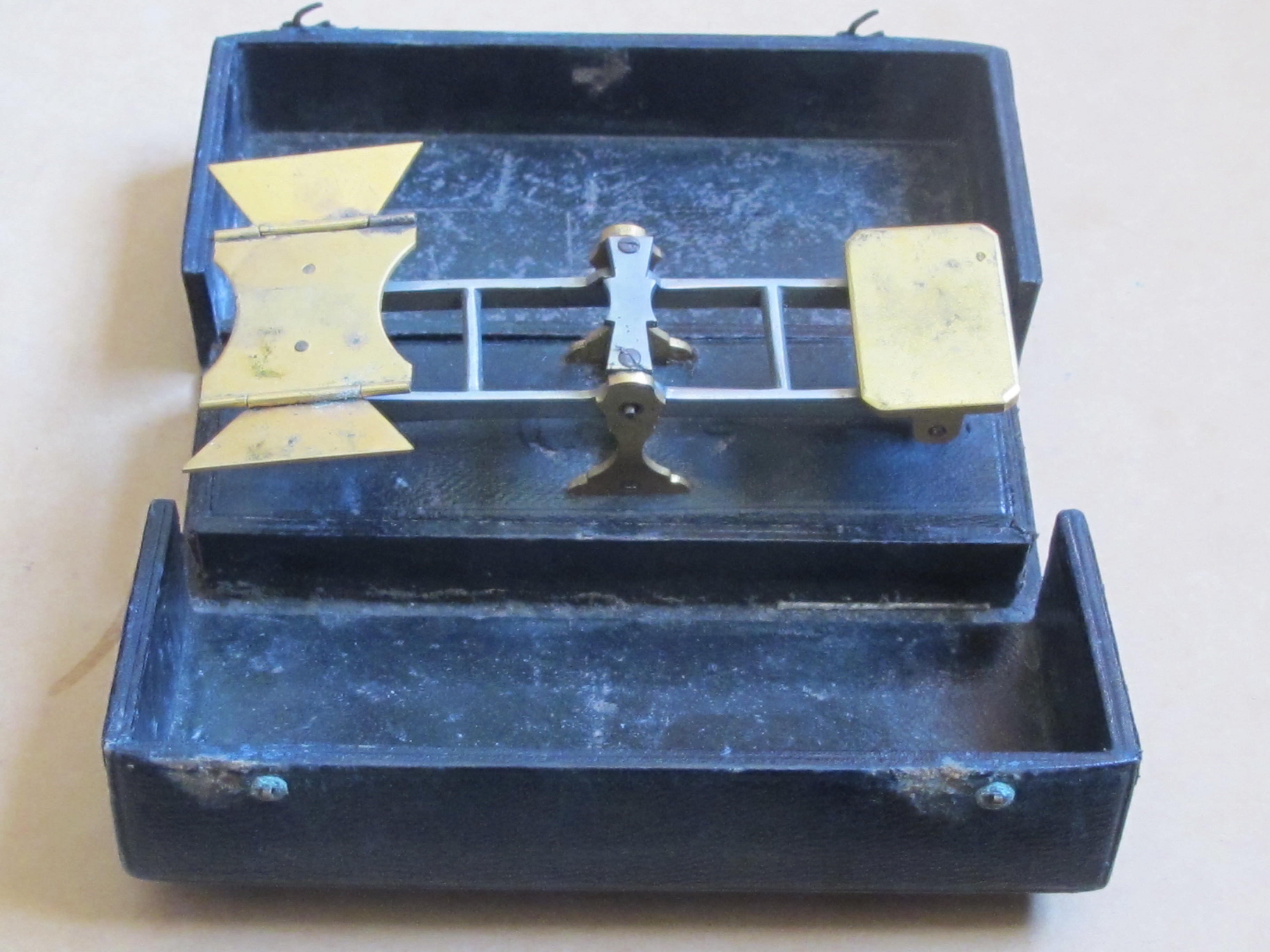 Small Postal Scale Fleaglass