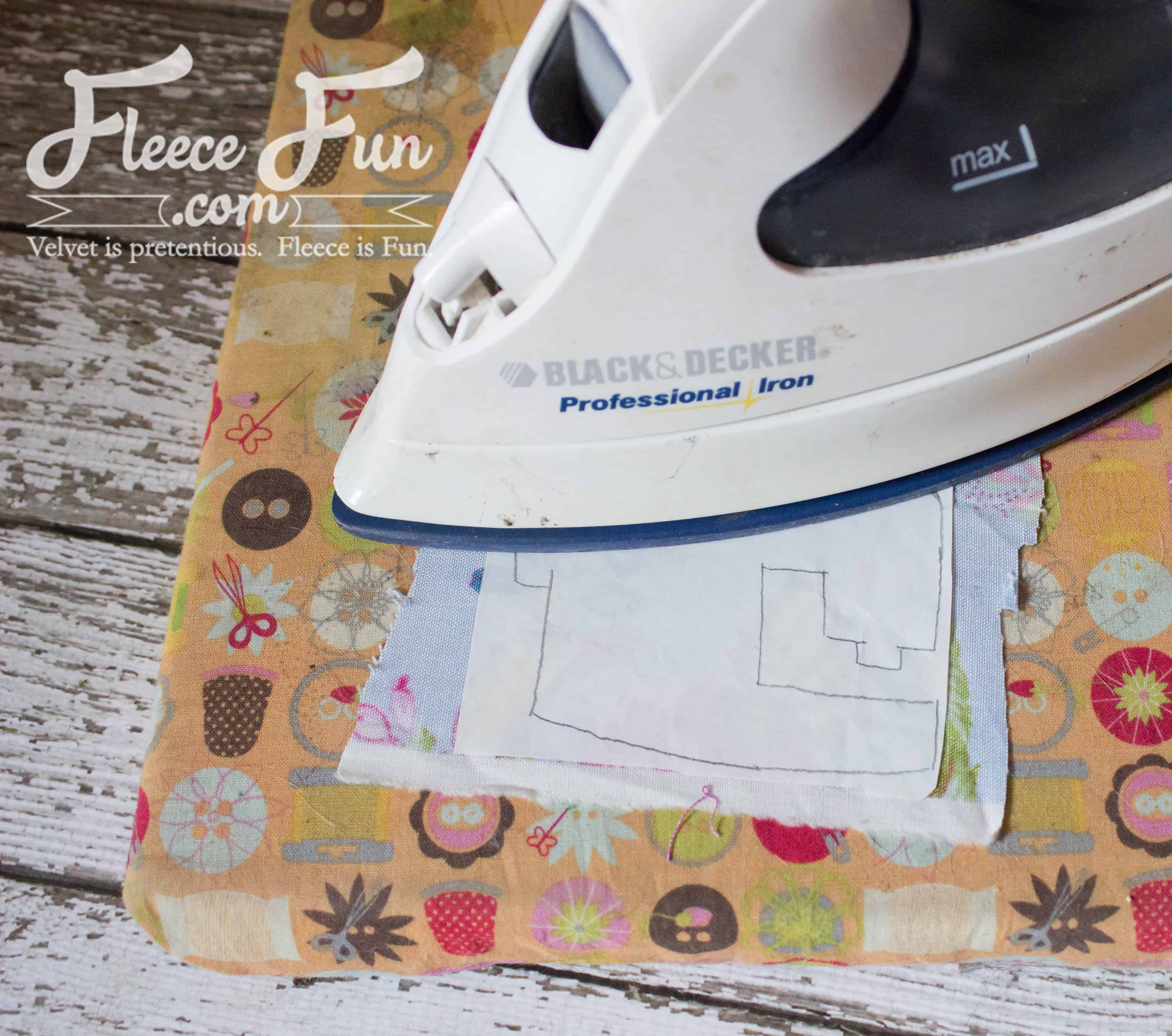 Sewing Machine Hoop Art Tutorial (A Handmade Gift) ♥ Fleece Fun