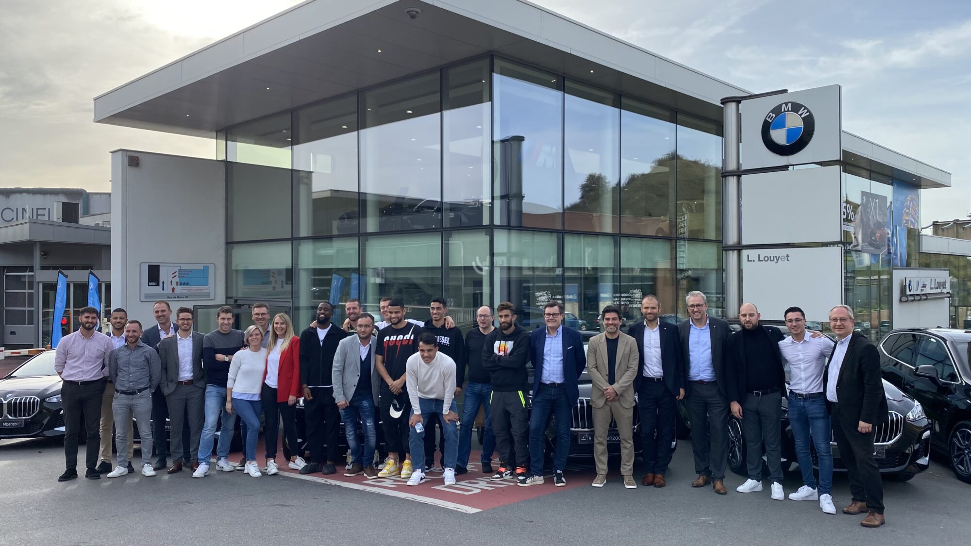 Le Sporting de Charleroi roule avec BMW Louyet FLEET