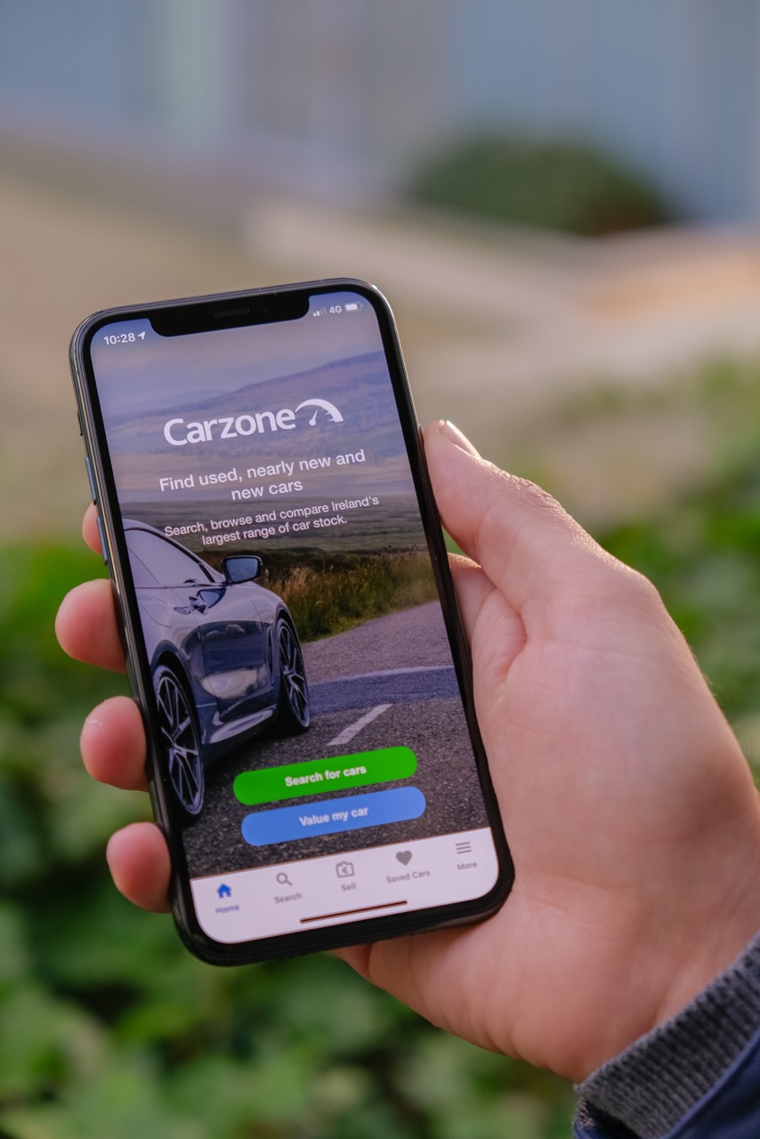 Interest in electric and hybrid cars continues to grow FleetCar.ie