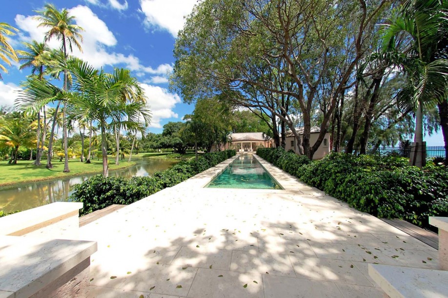 Pink Cottage, Heron Bay Barbados Fleewinter