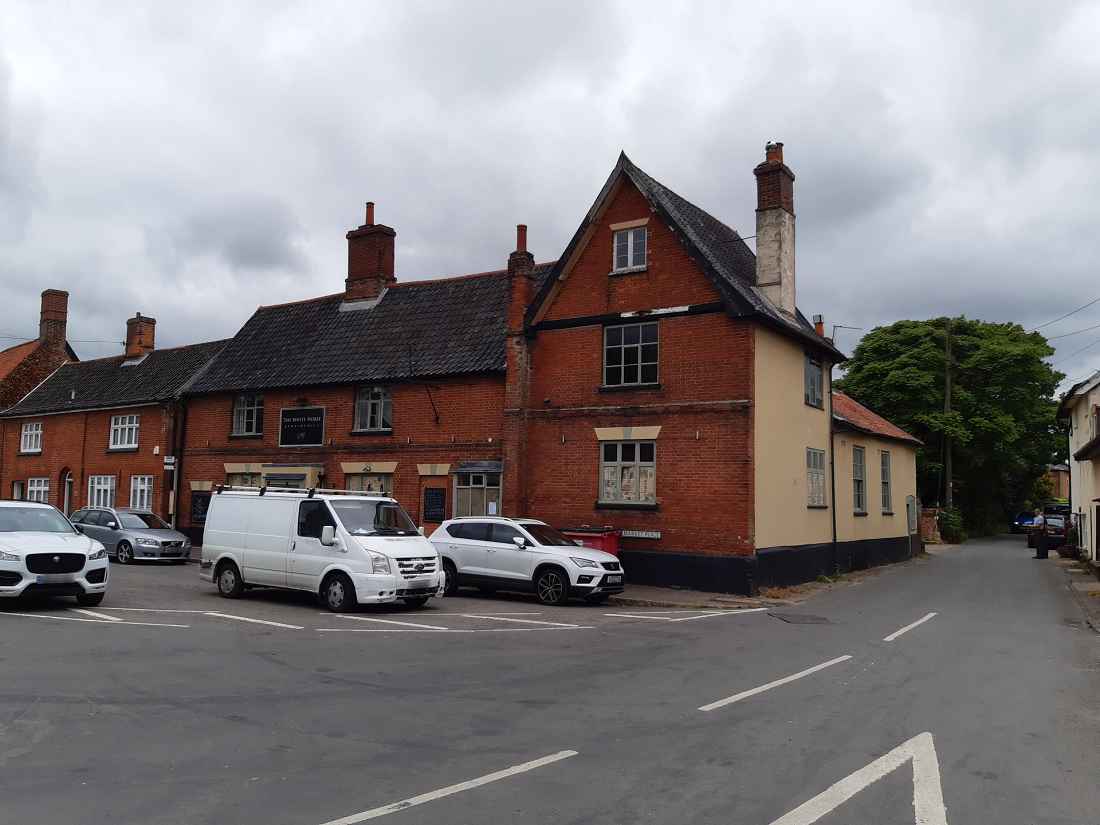 Pub to let in Kenninghall White Horse, E117962