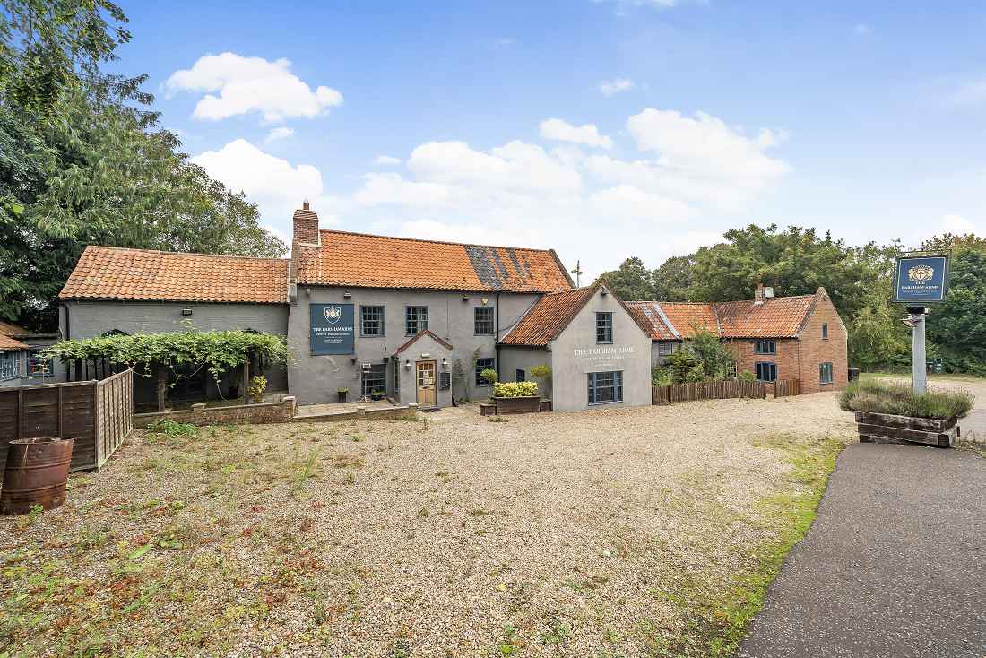 Pub for sale in Fakenham Barsham Arms, E318643