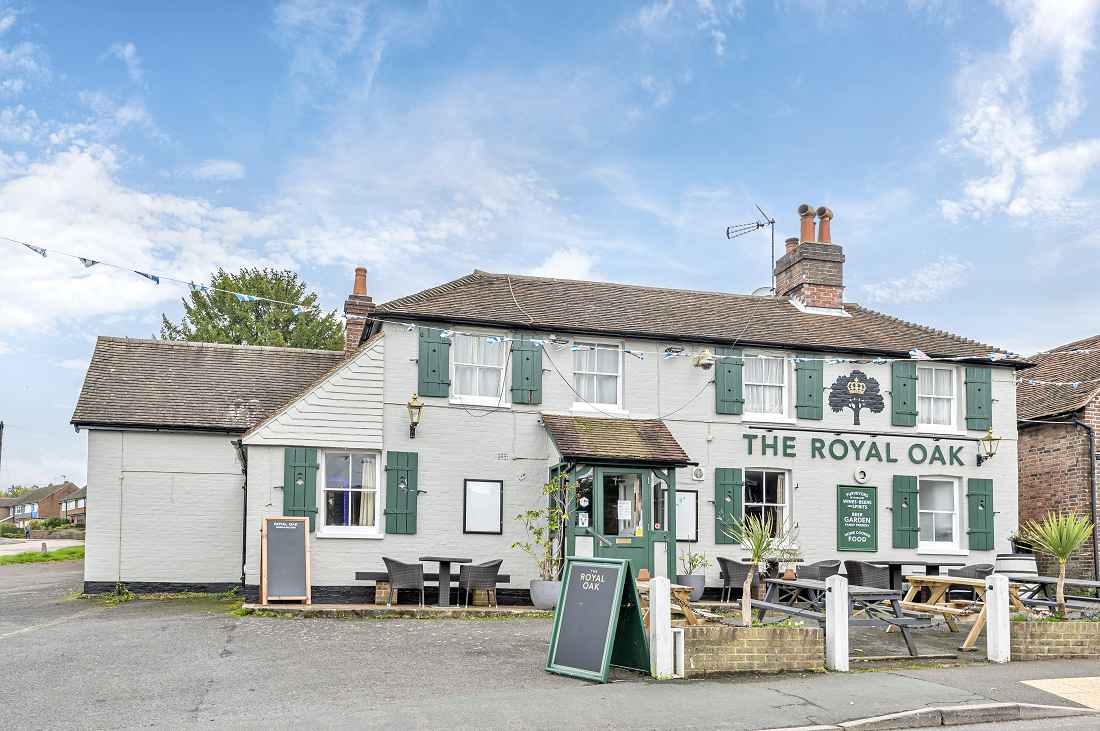 Pub to let in Dormansland Royal Oak, S218616