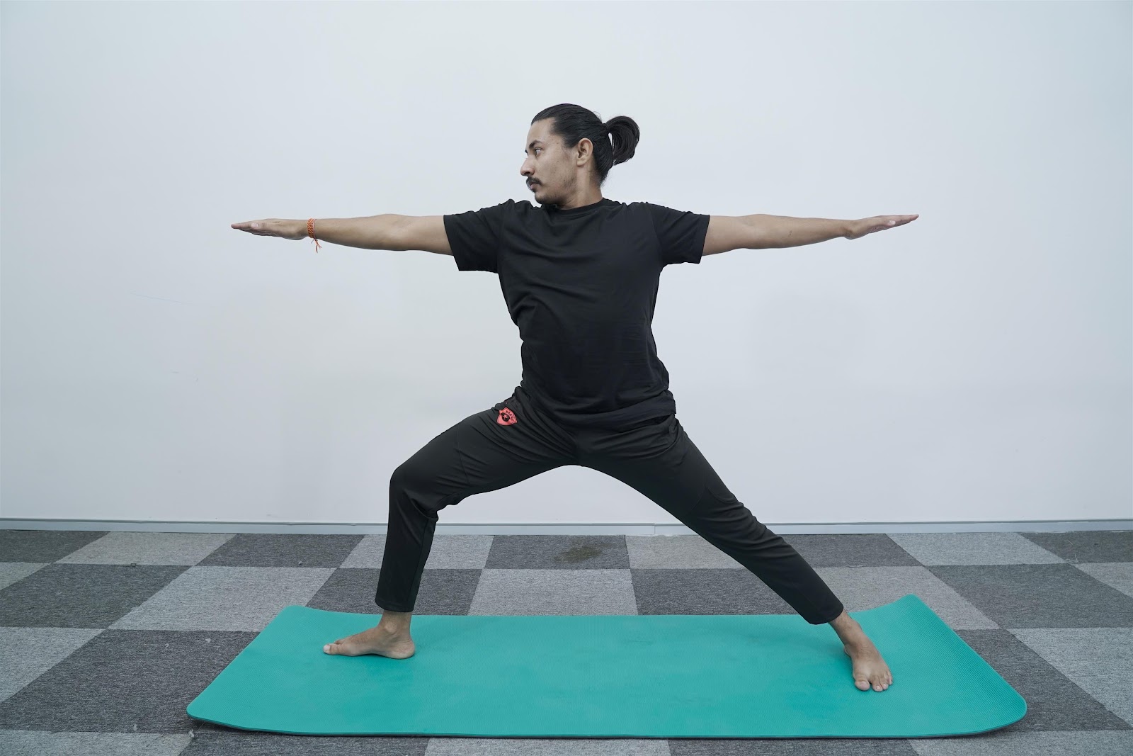 Effective Online Yoga for ACL and PCL Injury Recovery