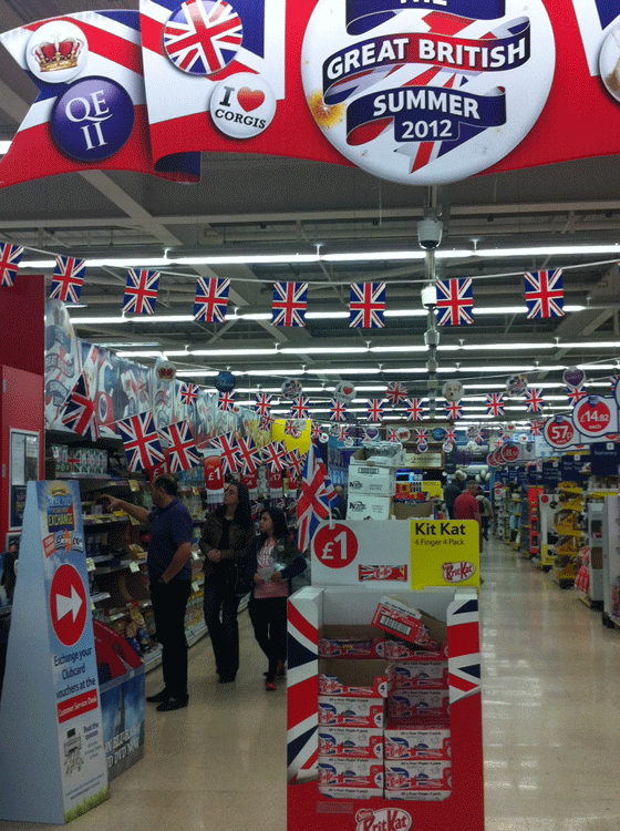 London photo of the day festive Tesco