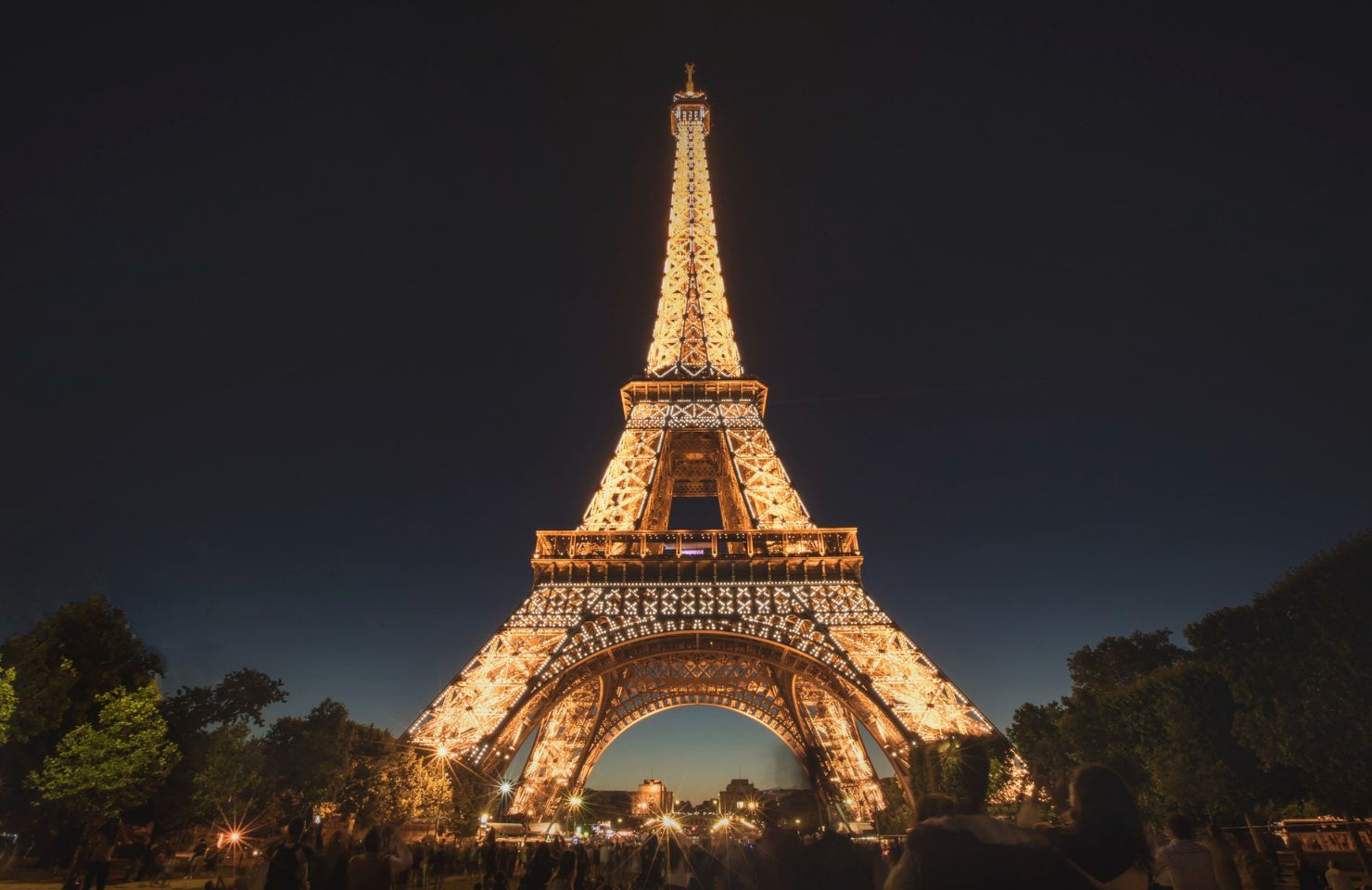 paris new years eve Flightgift