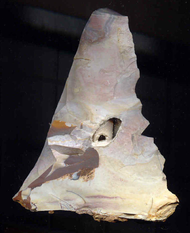 COLORFUL CRESCENT QUARRY