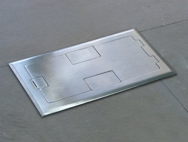 Electrical Floor Outlet Cover With Metal Mount
