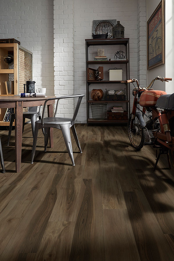 How to Clean Vinyl Floors Flooring America