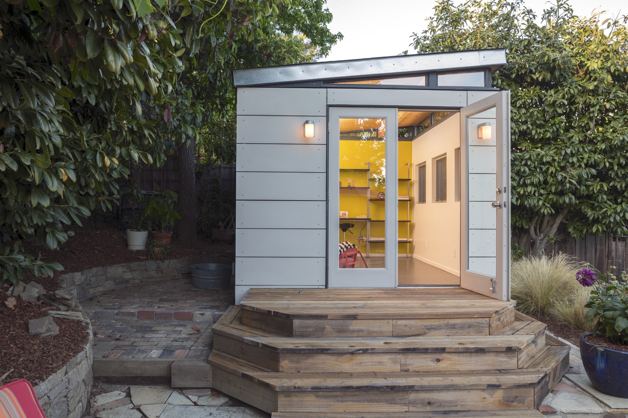 A Homeowner’s Guide to the Key Advantages of Having a Backyard Studio