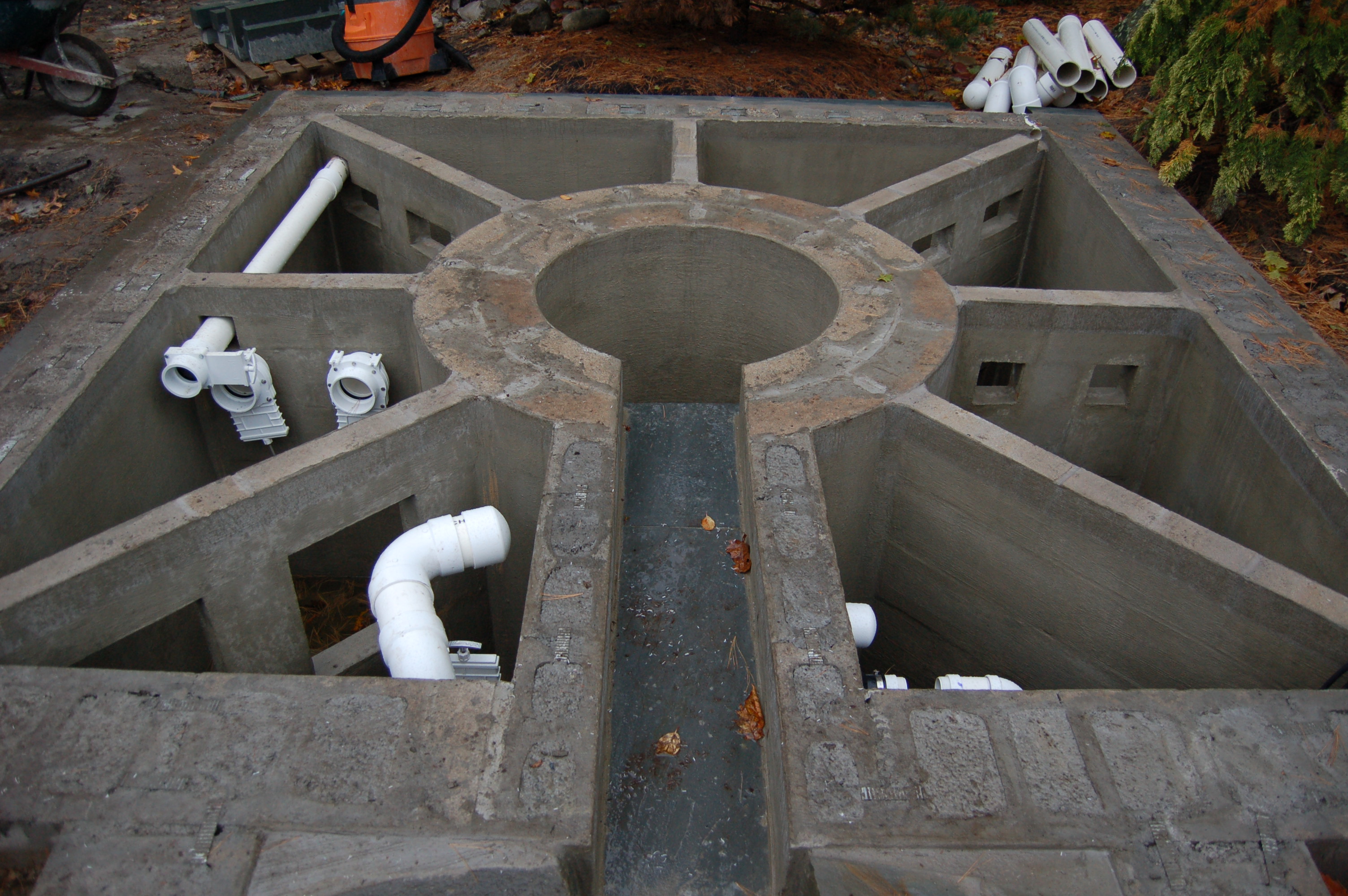 Koi ponds Custom gravity fed multichamber trickle filter