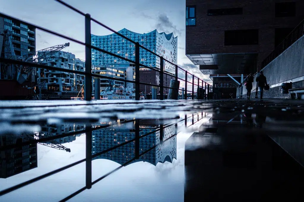 Elbphilharmonie vom Traditionshafen aus (Fuji X-T5 mit Fuji Xf 16mm F1.4)