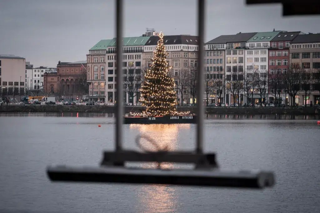 Binnenalster (Fuji X-T5 mit Voigtländer Apo Skopar 90mm F2.8)