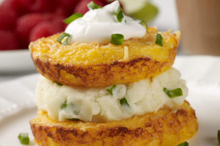 Cheesy Baked Grits with a Creamy Mashed Potato Middle