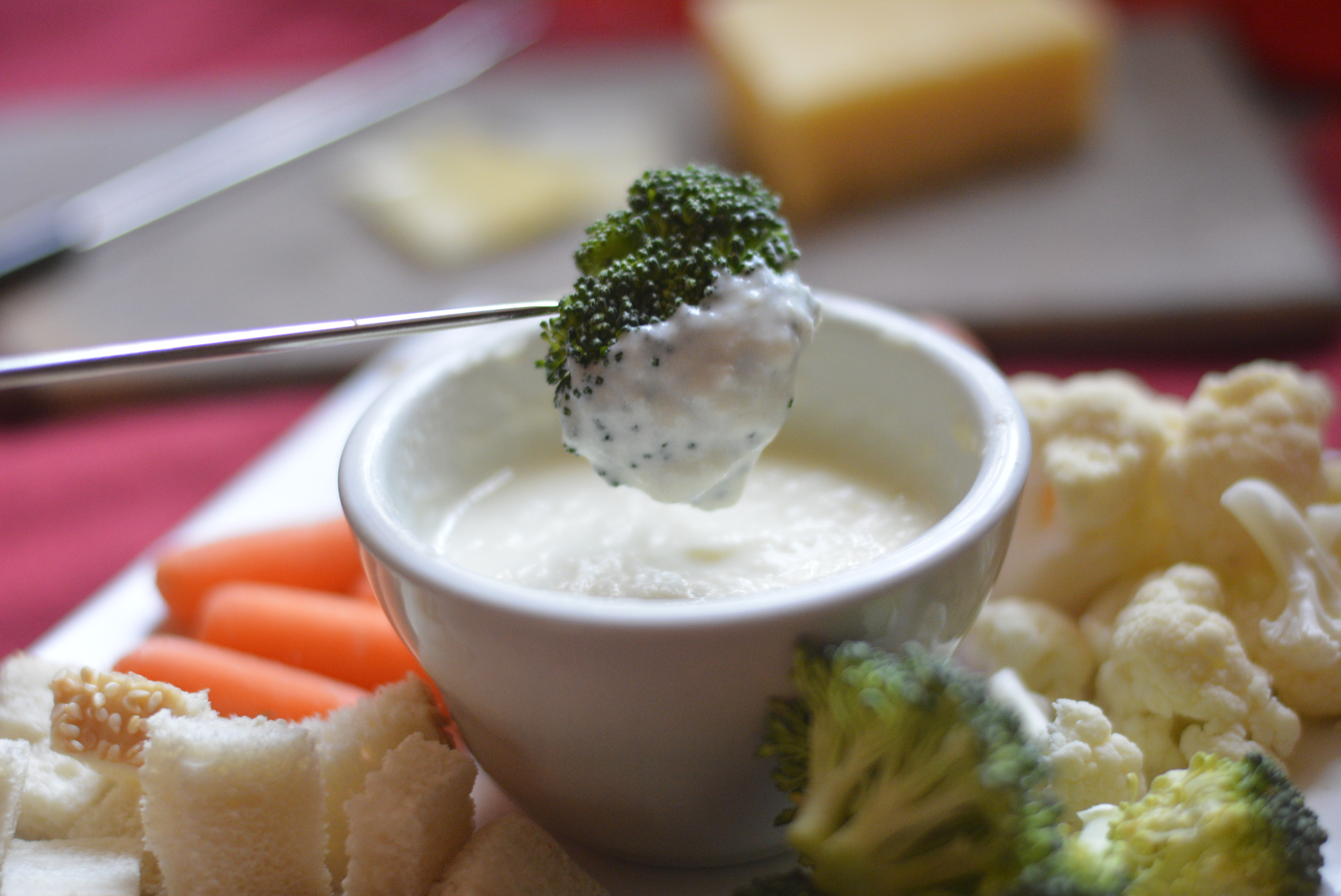 Swiss Cheese Fondue with White Wine, Garlic and Herbs