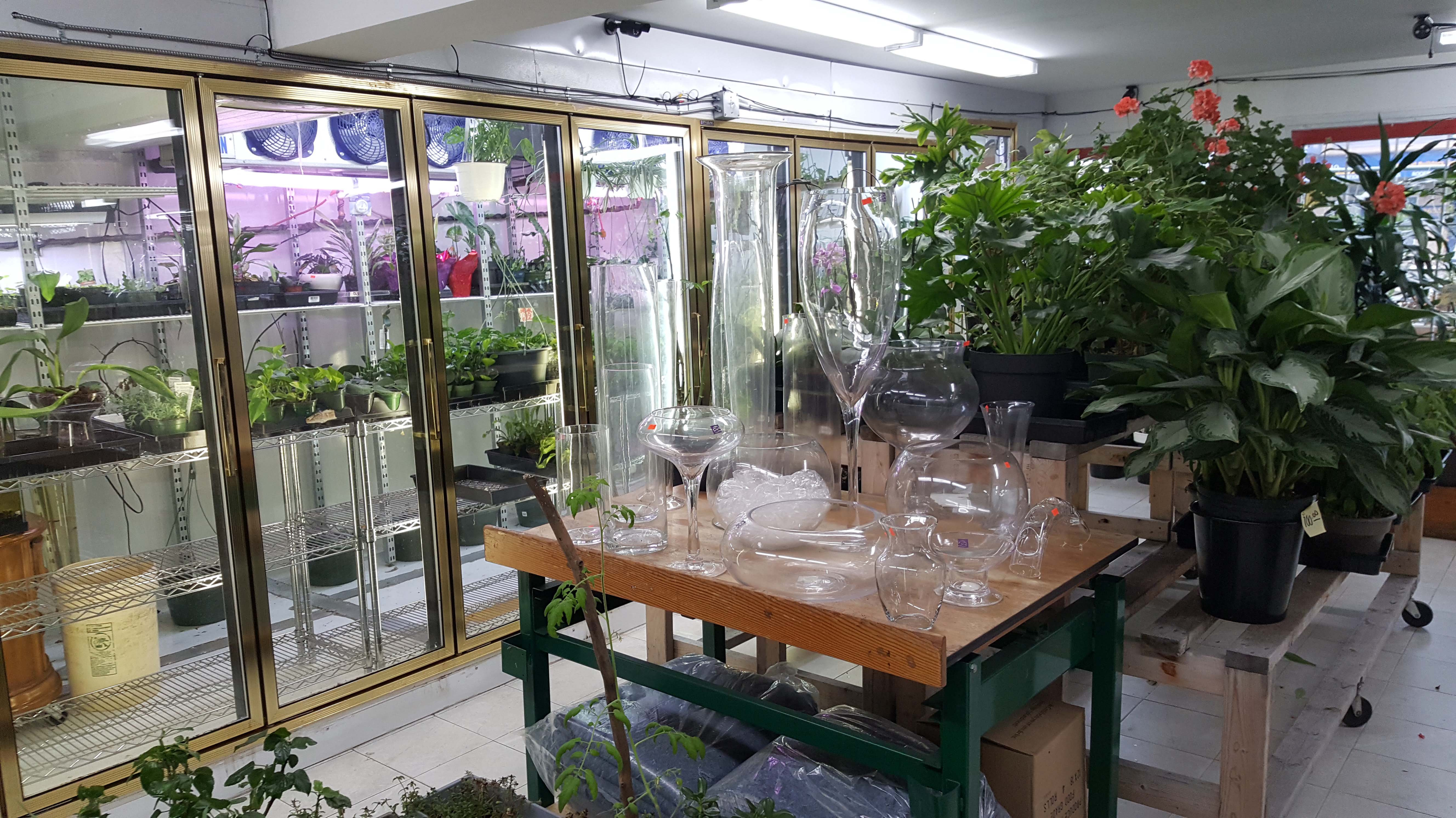 Flowers Fare & Fruit Market