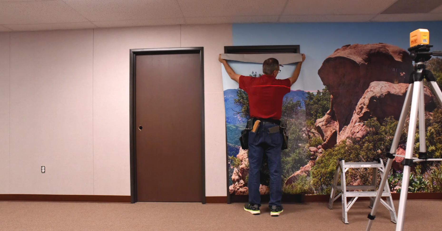 4 Steps to Professional Wall Mural Installation