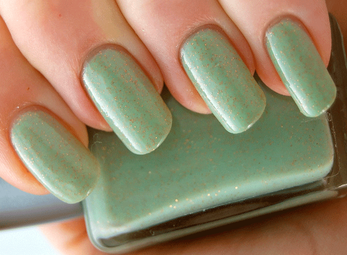 Which is better acrylic, gel or dip nail powder? Flux Magazine