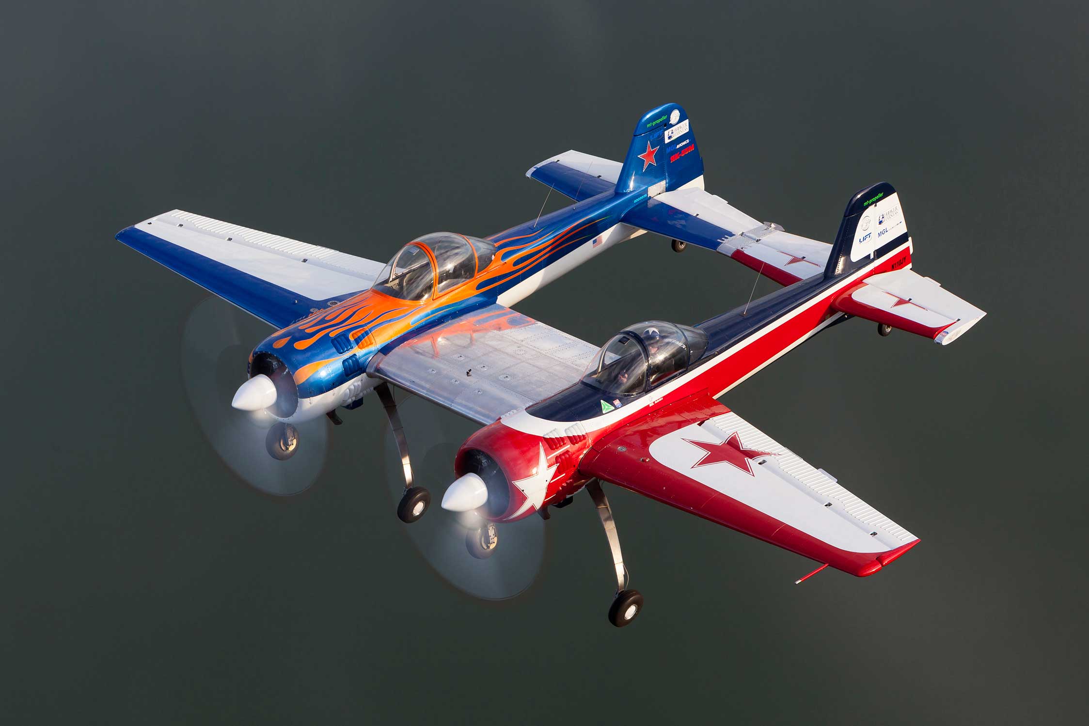Video Premiere the amazing Yak 110 FLYER