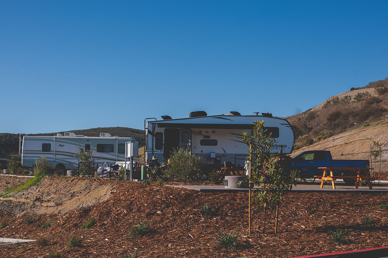 Flying Flags Avila Beach Rooms Backin RV Site with Full Hookups