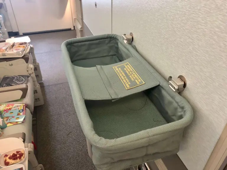 Airplane Seats • Ultimate Guide to 60+ Airline [2022]