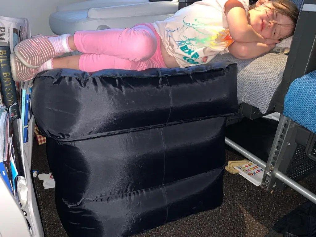 Airplane Beds for Toddlers 2024 • Travel sleep devices allowed by some