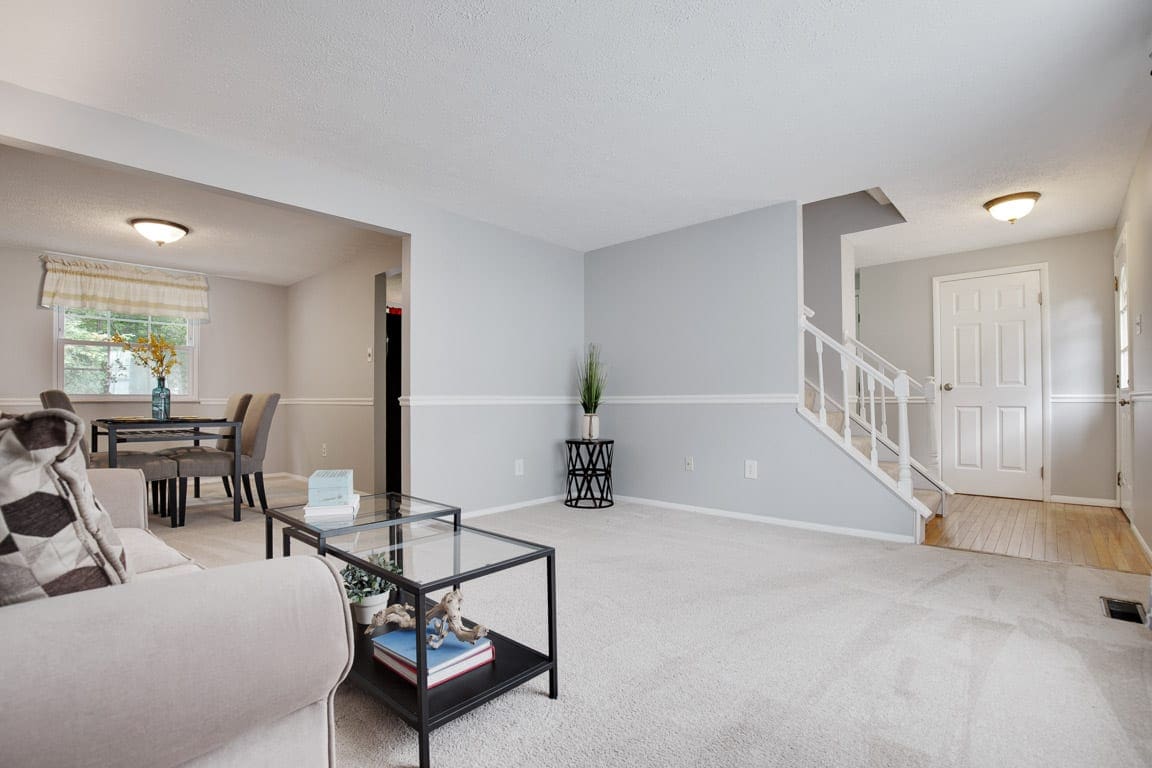 SOLD Newington Forest 8419 Rainbow Bridge Ln. Springfield, VA 22153 540,000 Focus on NoVA