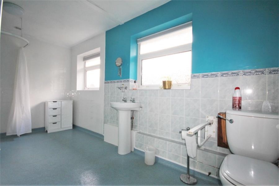 Wellington Road, Horsehay, 3 bedroom, Bungalows