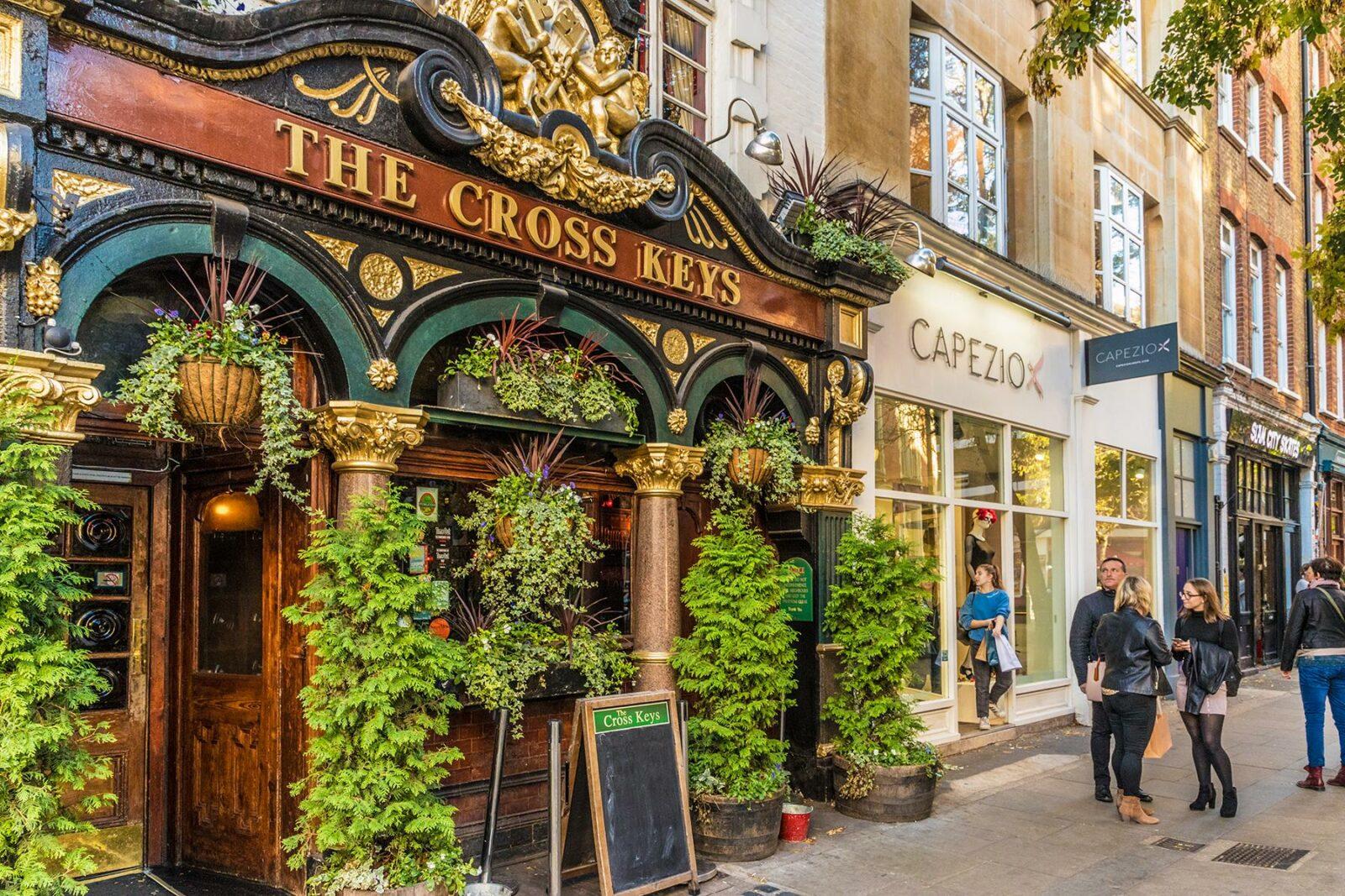 The Best Historic Pubs and Bars In London