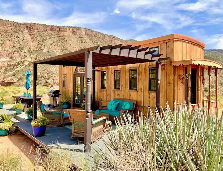 25 Best Airbnbs In Utah (Vrbos, Tree Houses & More!) - Follow Me Away