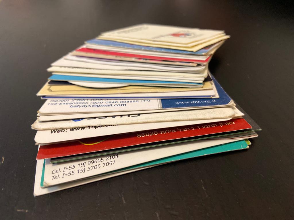 How to Scan Business Cards in Bulk? FOLOCARD