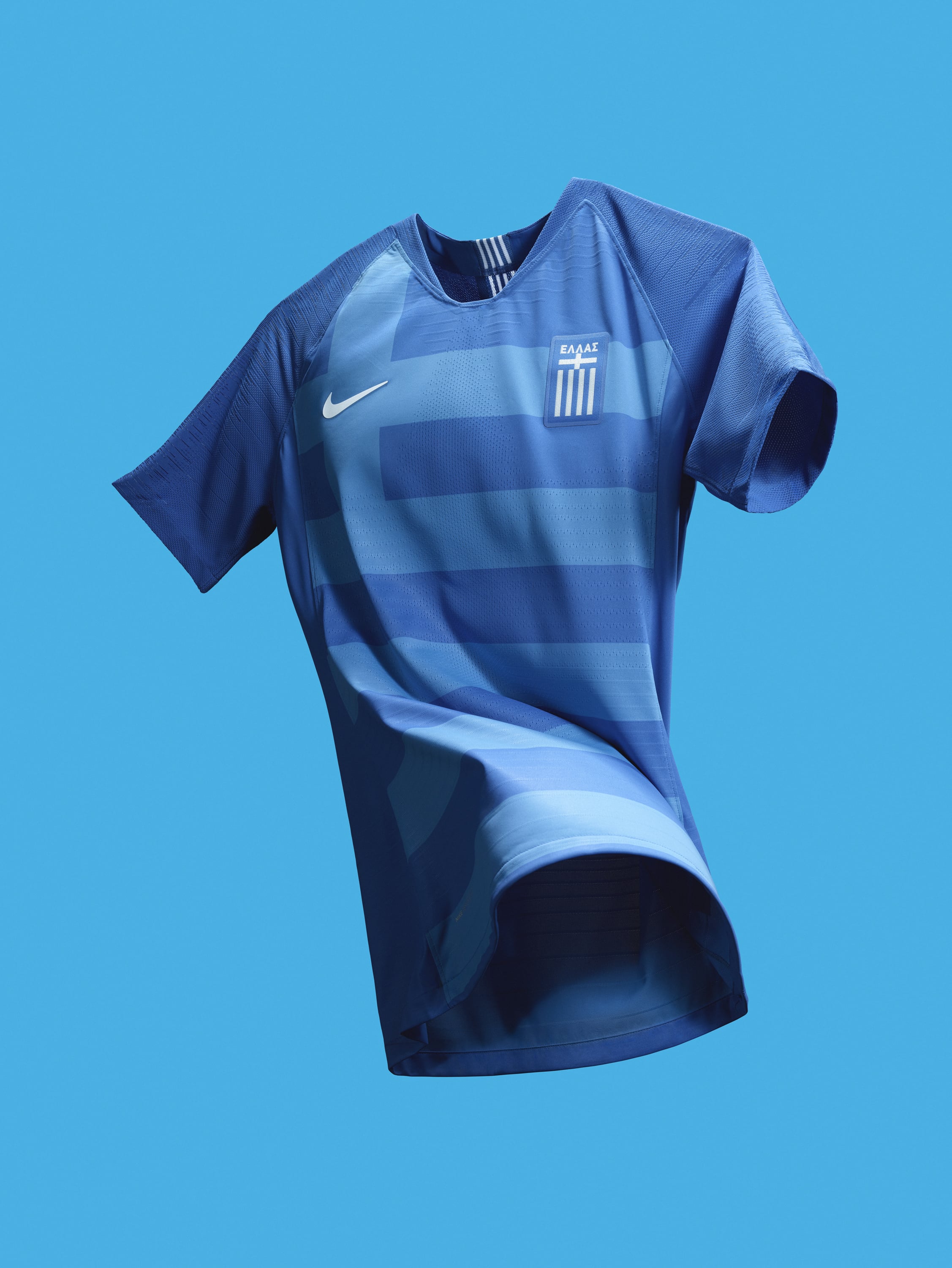 Nike dévoile les nouveaux maillots de la Grèce