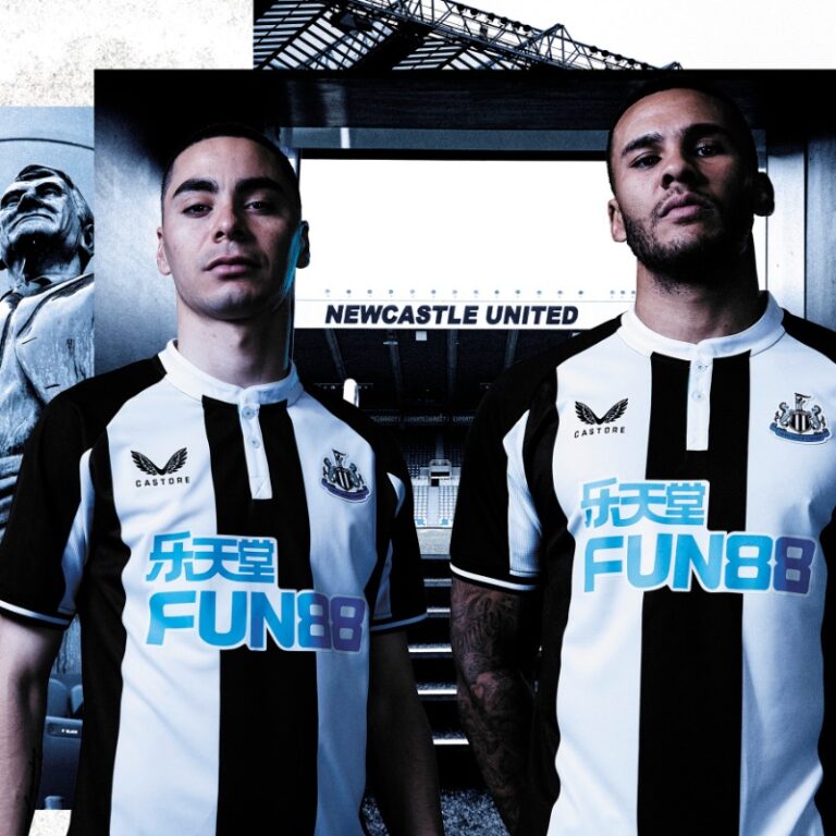 Les maillots de Newcastle united 20212022 officialisés par Castore