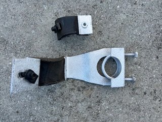 [FOR SALE] - 68 Barracuda tailpipe hanger brackets | For A Bodies Only