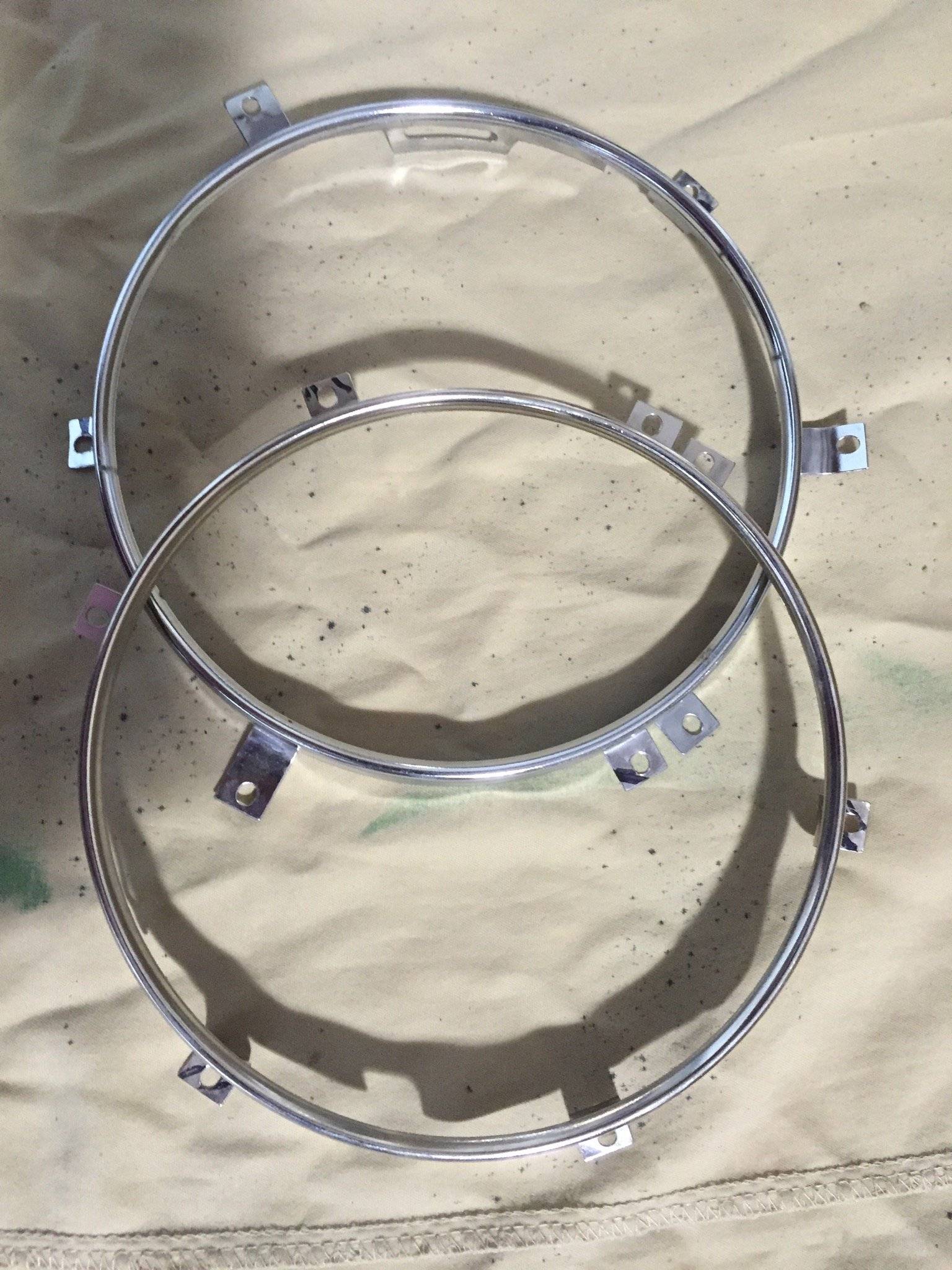 [FOR SALE] HEADLIGHT TRIM RINGS AND BUCKETS For A Bodies Only Mopar